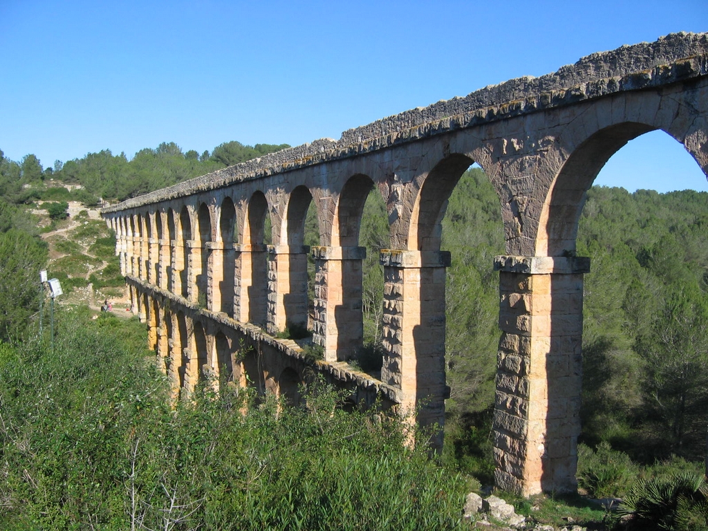 Como funciona un acueducto romano