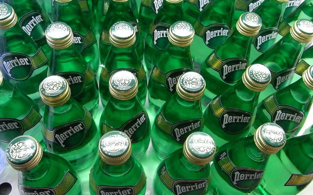 La Nestlé costretta a distruggere due milioni di bottiglie d’acqua Perrier per una contaminazione batterica